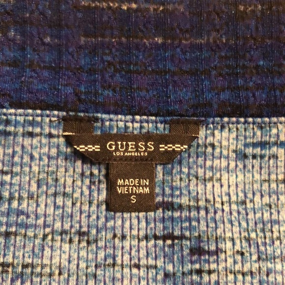 Guess off the shoulder crop top for sale! 💙🖤💙🖤 - Picture 9 of 11